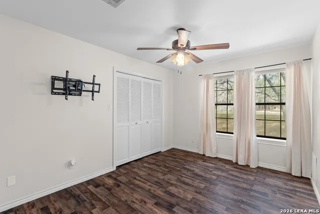 111 CLYDESDALE DR San Marcos, TX 78666