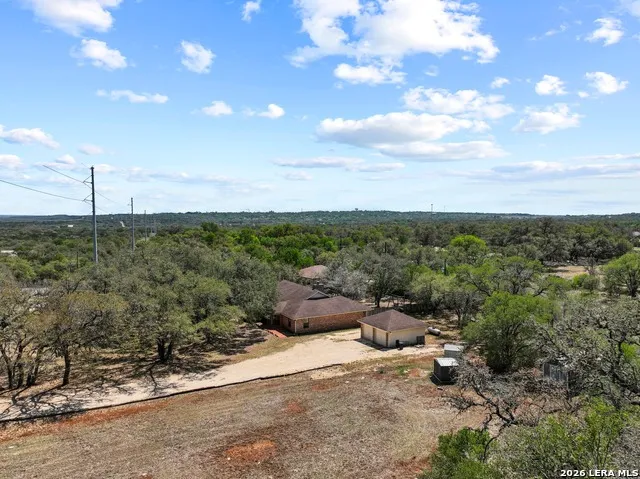 111 CLYDESDALE DR San Marcos, TX 78666