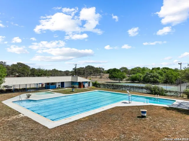 111 CLYDESDALE DR San Marcos, TX 78666
