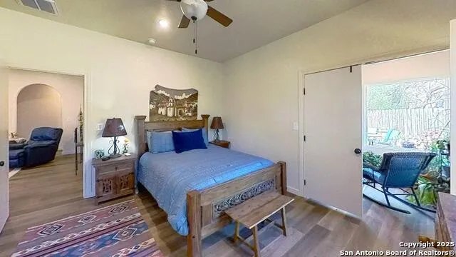 111 CLYDESDALE DR San Marcos, TX 78666