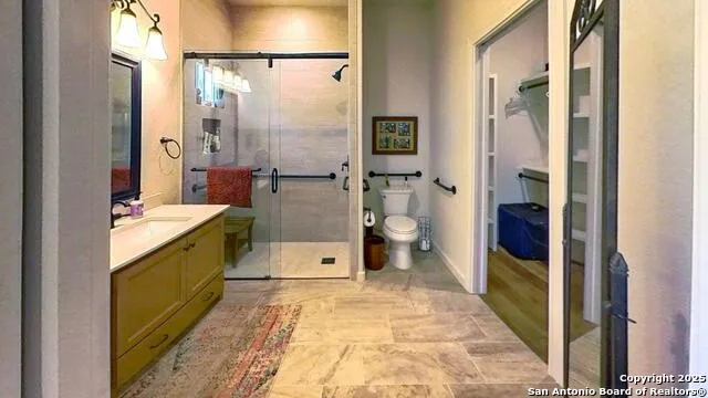 111 CLYDESDALE DR San Marcos, TX 78666