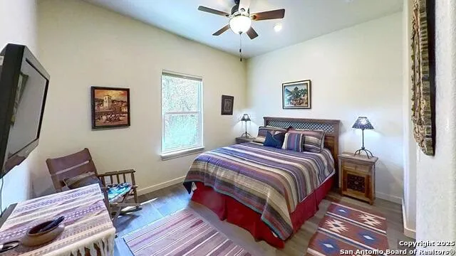 111 CLYDESDALE DR San Marcos, TX 78666