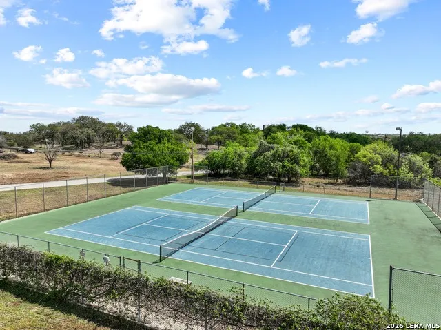 111 CLYDESDALE DR San Marcos, TX 78666