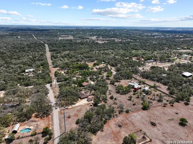 111 CLYDESDALE DR San Marcos, TX 78666