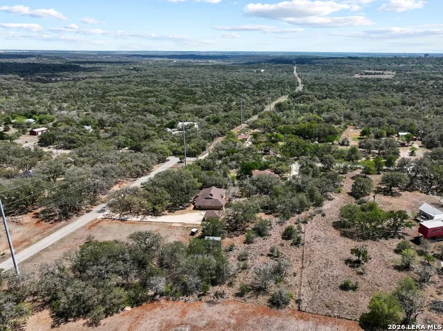 111 CLYDESDALE DR San Marcos, TX 78666