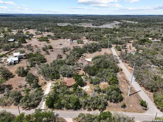 111 CLYDESDALE DR San Marcos, TX 78666