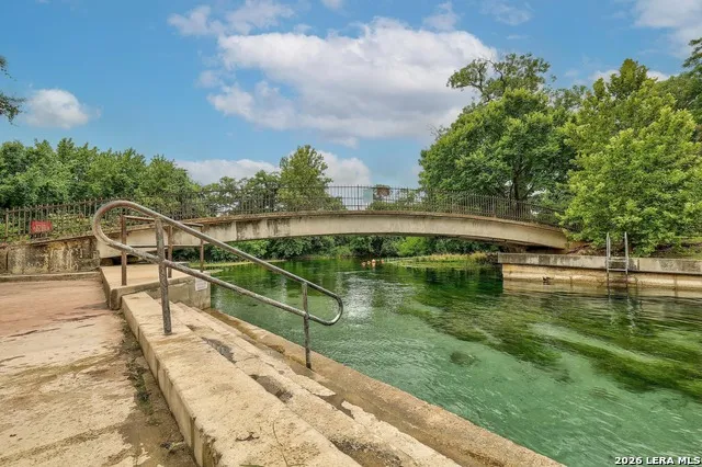 111 CLYDESDALE DR San Marcos, TX 78666