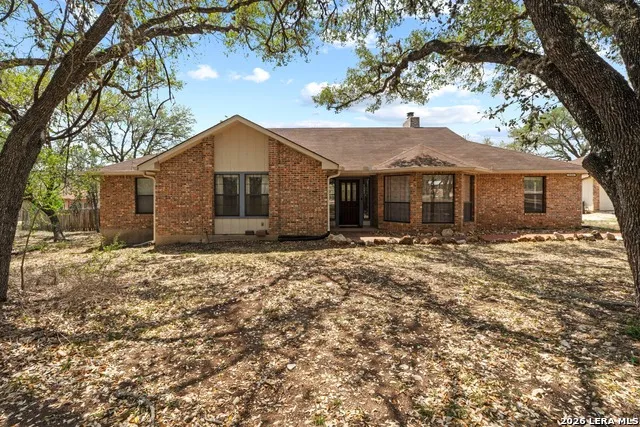 111 CLYDESDALE DR San Marcos, TX 78666