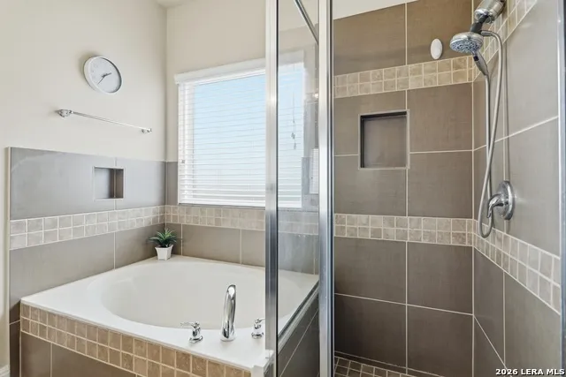 256 Albarella Cibolo, TX 78108