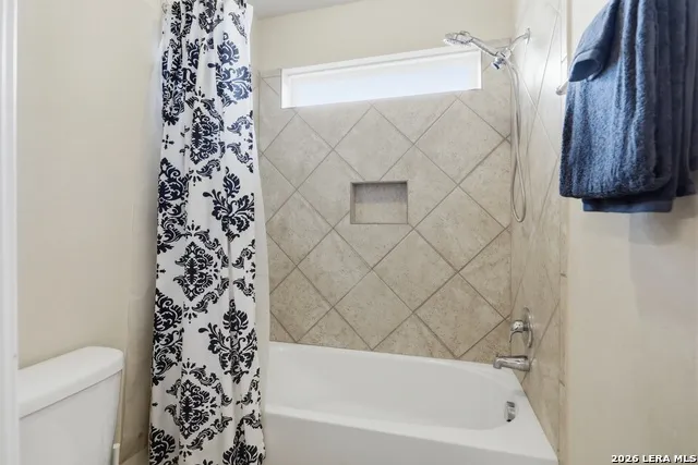 256 Albarella Cibolo, TX 78108