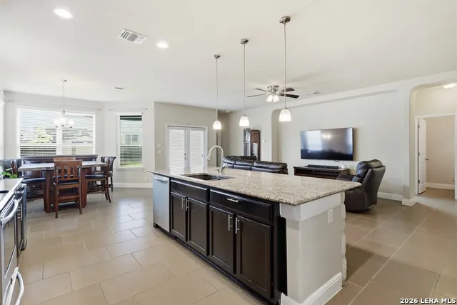256 Albarella Cibolo, TX 78108