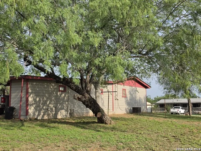 508 Nueces Cotulla, TX 78014