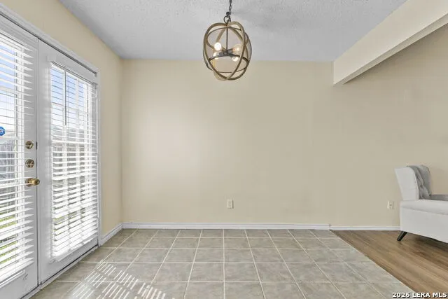 702 GARDEN MEADOW DR Universal City, TX 78148