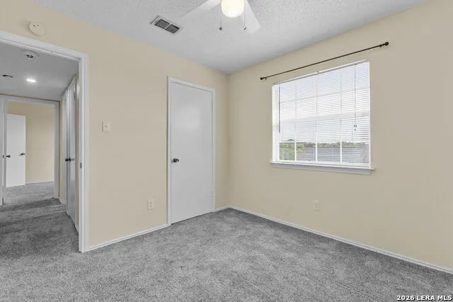 702 GARDEN MEADOW DR Universal City, TX 78148