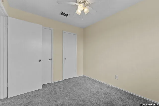 702 GARDEN MEADOW DR Universal City, TX 78148