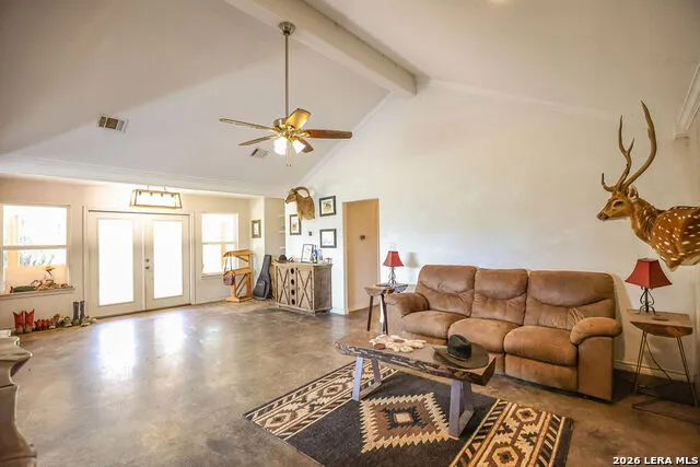507 BUCKHORN DR London, TX 76854