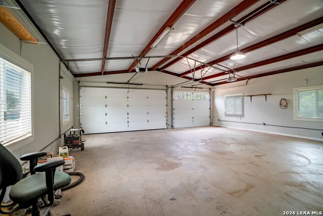208 FRONT ST Comfort, TX 78013