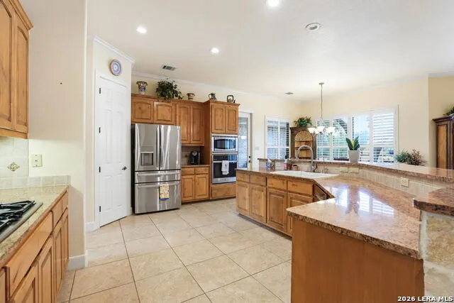 314 Las Tablas Helotes, TX 78023