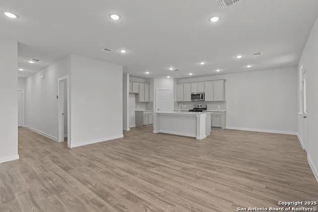 6567 Bufflehead Bend Leon Valley, TX 78238