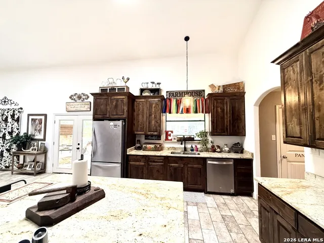 5923 Pioneer Rdg San Antonio, TX 78245
