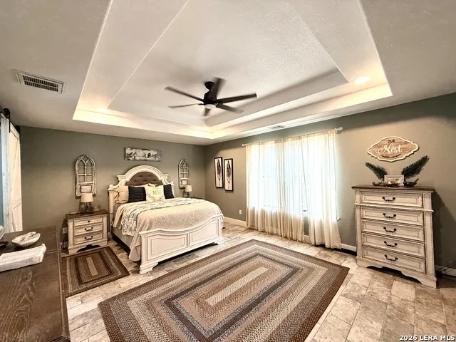 5923 Pioneer Rdg San Antonio, TX 78245