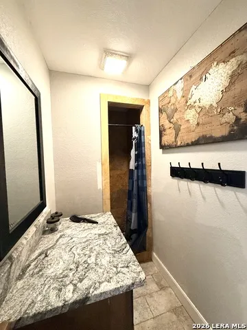 5923 Pioneer Rdg San Antonio, TX 78245