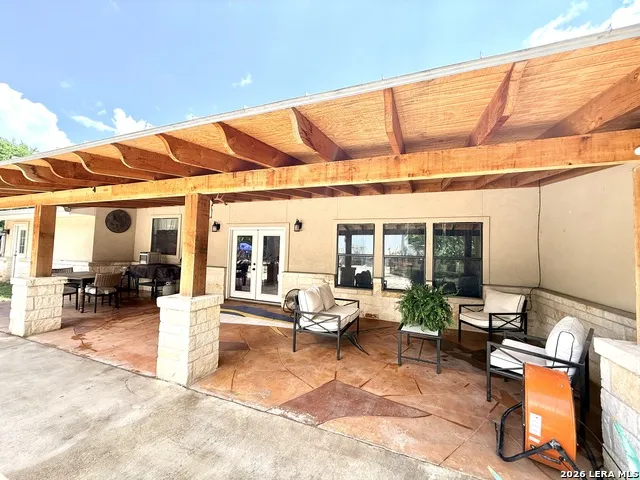 5923 Pioneer Rdg San Antonio, TX 78245