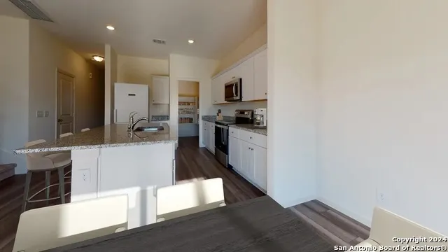 124 Peterson Place Adkins, TX 78101
