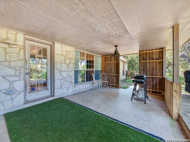 2611 Barton Hill Dr Bulverde, TX 78163
