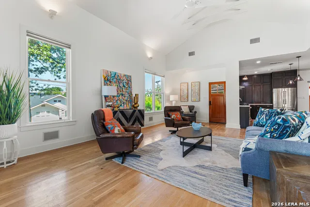 201 CHICHESTER PL Alamo Heights, TX 78209