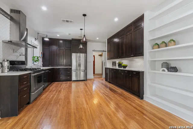 201 CHICHESTER PL Alamo Heights, TX 78209