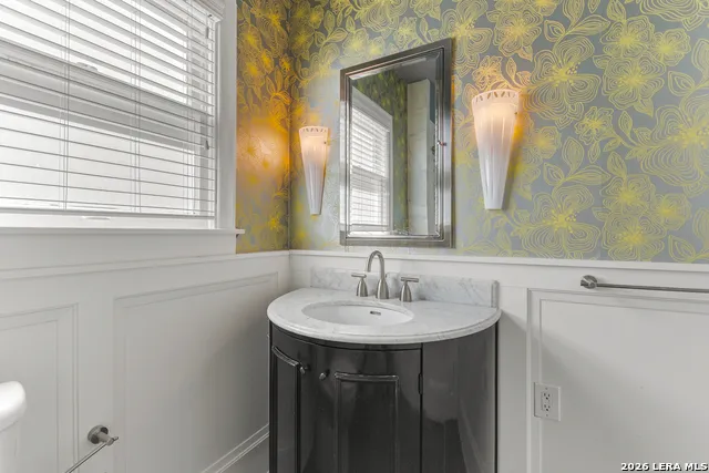 201 CHICHESTER PL Alamo Heights, TX 78209