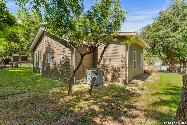 201 CHICHESTER PL Alamo Heights, TX 78209