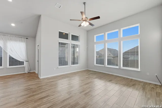 369 Durian Loop Buda, TX 78610