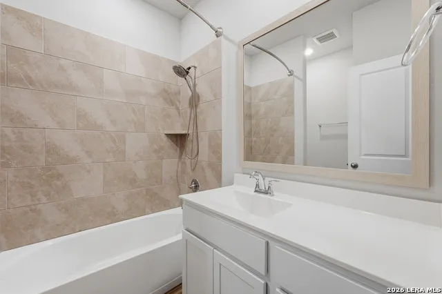 369 Durian Loop Buda, TX 78610