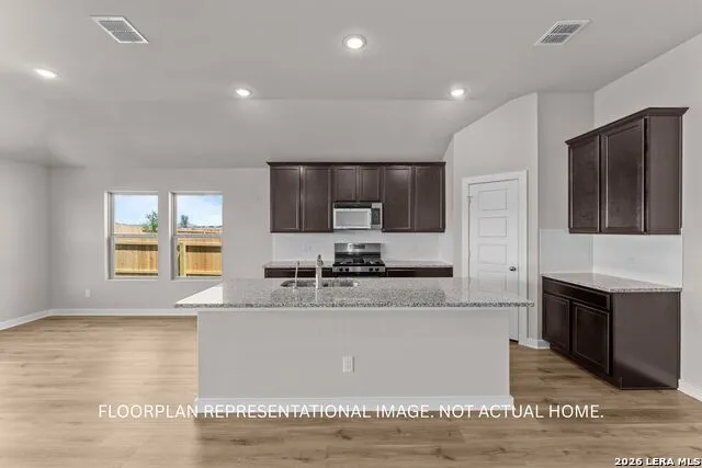 104 Prescott Drive Floresville, TX 78114