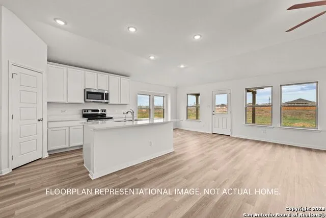 2856 Cavern Grove Seguin, TX 78155