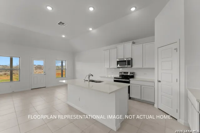 1017 River Wood Seguin, TX 78155