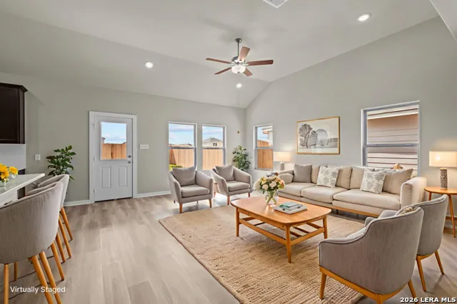 229 Tessaria Dr San Marcos, TX 78666