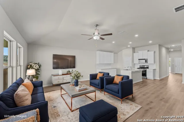 4859 Casino Azul San Antonio, TX 78222