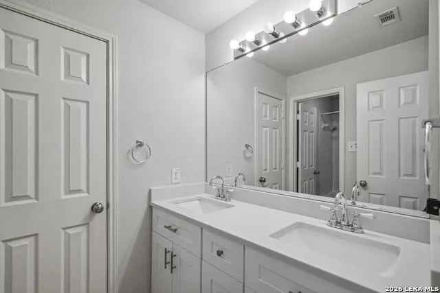 8214 Sabinoso Dr Helotes, TX 78023
