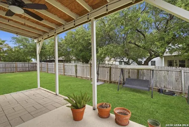 8214 Sabinoso Dr Helotes, TX 78023