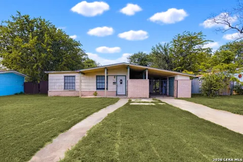 242 Brettonwood Dr
