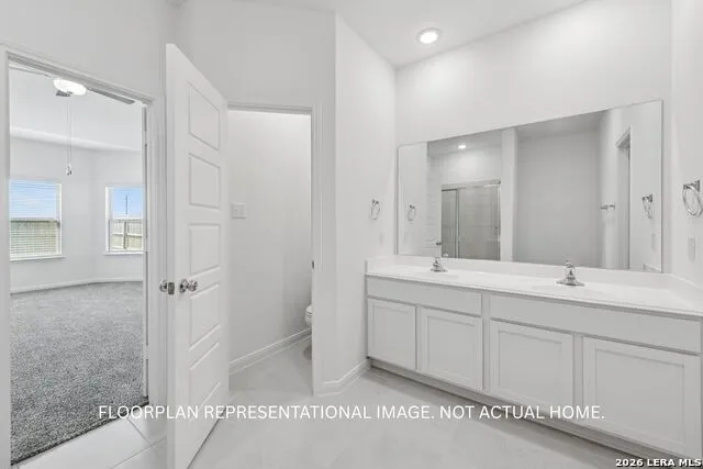3839 LONE RDG San Antonio, TX 78264