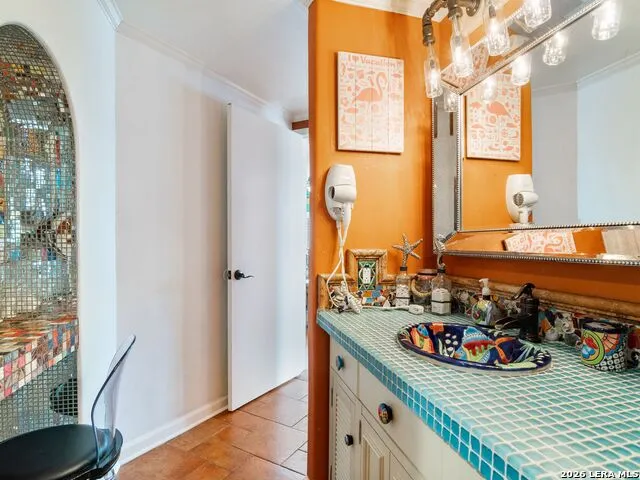 401 W LINCOLN ST #A208 New Braunfels, TX 78130