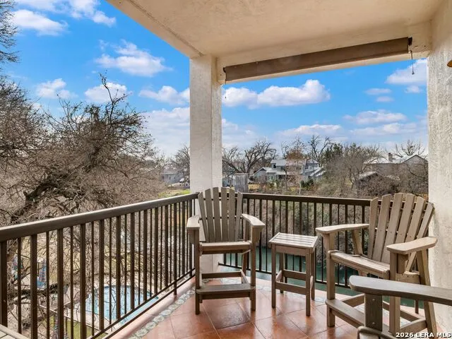 401 W LINCOLN ST #A208 New Braunfels, TX 78130