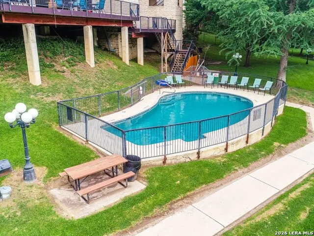 401 W LINCOLN ST #A208 New Braunfels, TX 78130