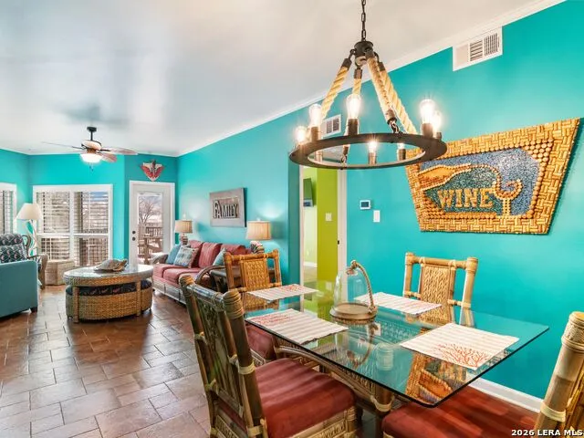 401 W LINCOLN ST #A208 New Braunfels, TX 78130
