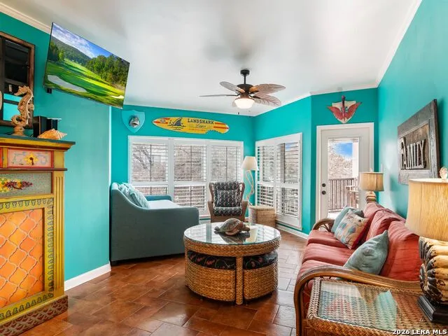 401 W LINCOLN ST #A208 New Braunfels, TX 78130