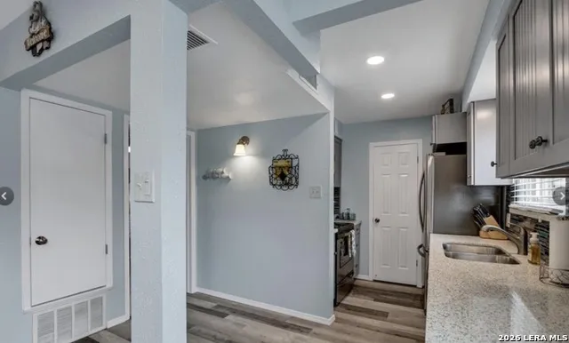 1185 Parkview Drive #APT D24 Canyon Lake, TX 78133